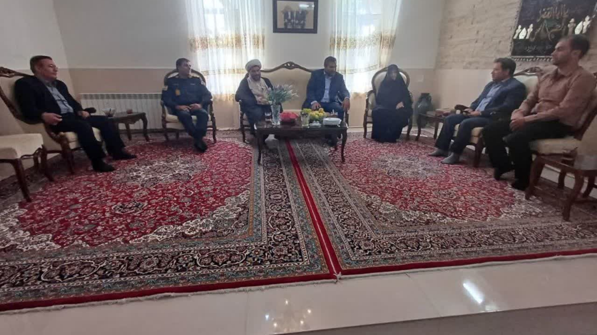 🔻تجلیل از خانواده شهید فخارنیا به عنوان خادمین نماز جمعه