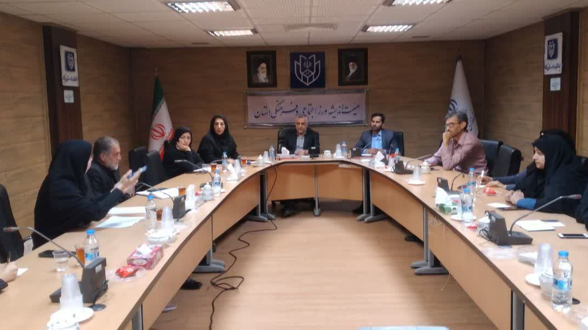 برگزاری جلسه هئیت اندیشه ورز  اجتماعی و فرهنگی استان
