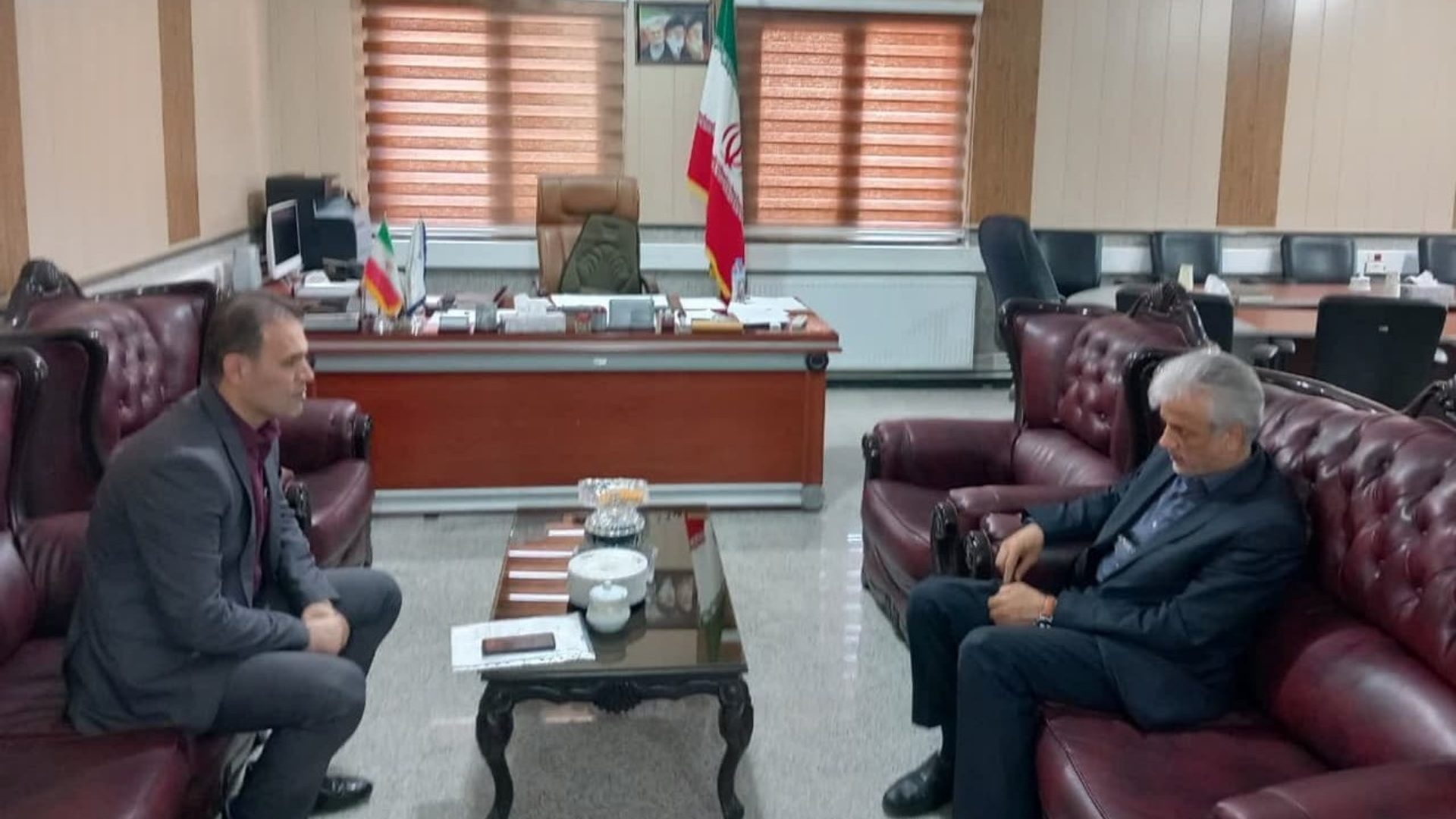 پیگیری امور شهرداری زاویه در نشست با مهدی احمدی سرپرست فرمانداری