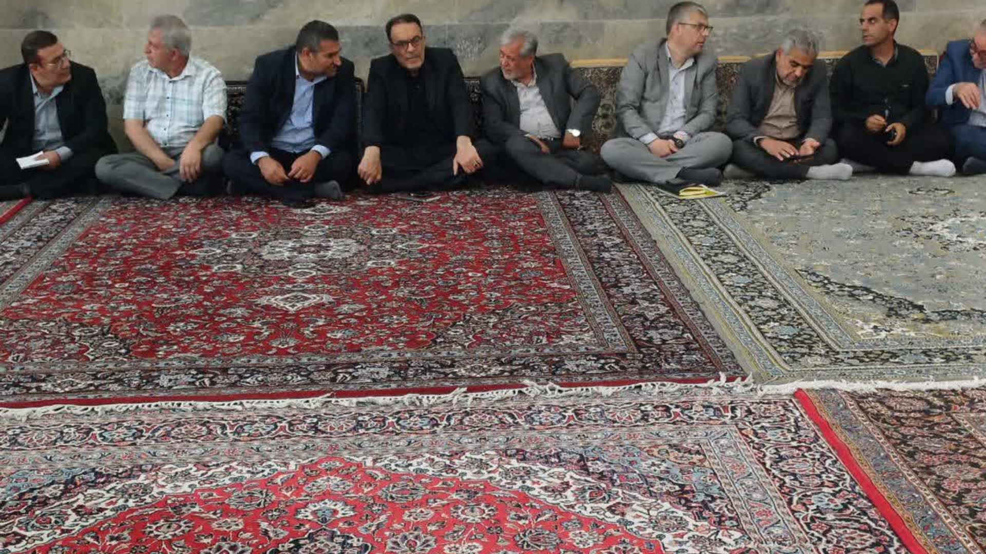 🔻دیدار و گفت‌وگوی دکتر مددی فرماندار شهرستان و دکتر ابراهیمی نماینده مردم شریف اراک، کمیجان و خنداب با اهالی شهرک گلستان  (ذادق‌آباد)