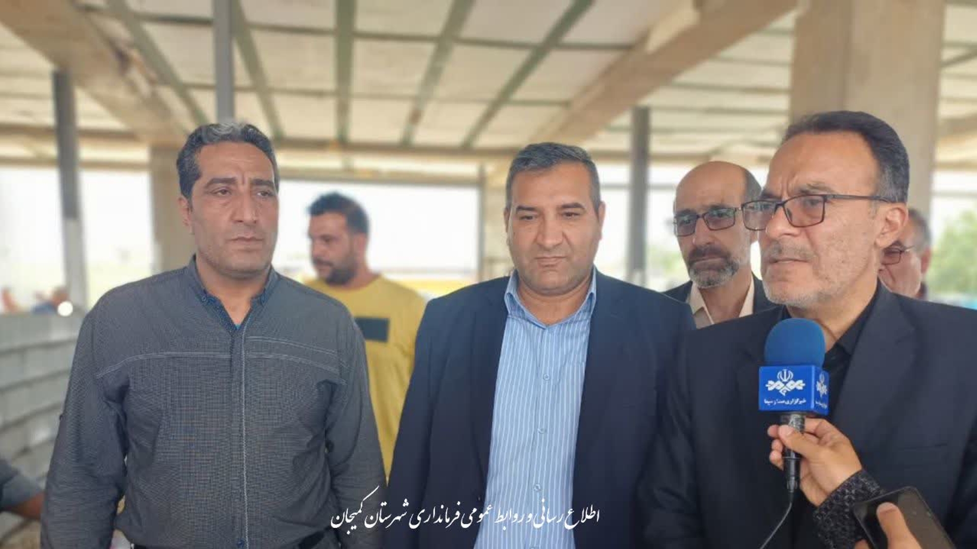 🔻بازدید دکتر مددی فرماندار شهرستان کمیجان و دکتر ابراهیمی نماینده مردم در مجلس شورای اسلامی از پروژه در حال احداث هنرستان خیرساز «آیلین آدم‌پیرا» در شهر میلاجرد