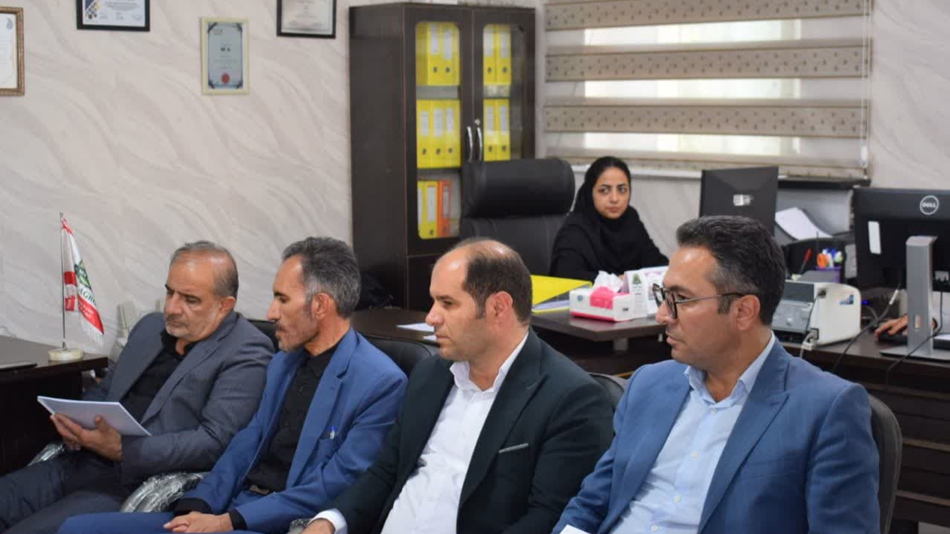 رئیس کمیسیون کشاورزی مجلس از شرکت الوند دانه خمین بازدید کرد