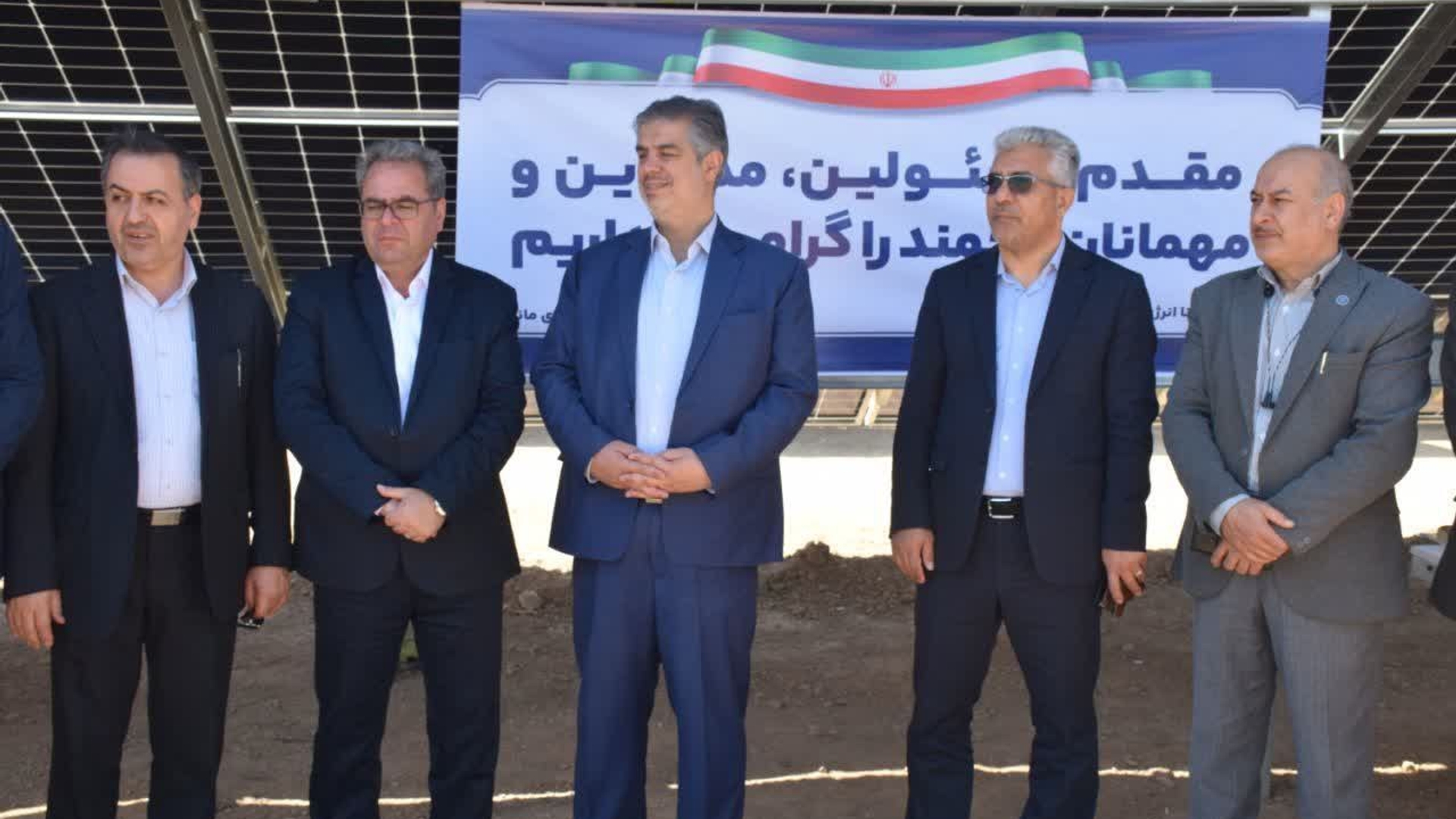 افتتاح دو نیروگاه خورشیدی در محلات با حضور استاندار مرکزی
