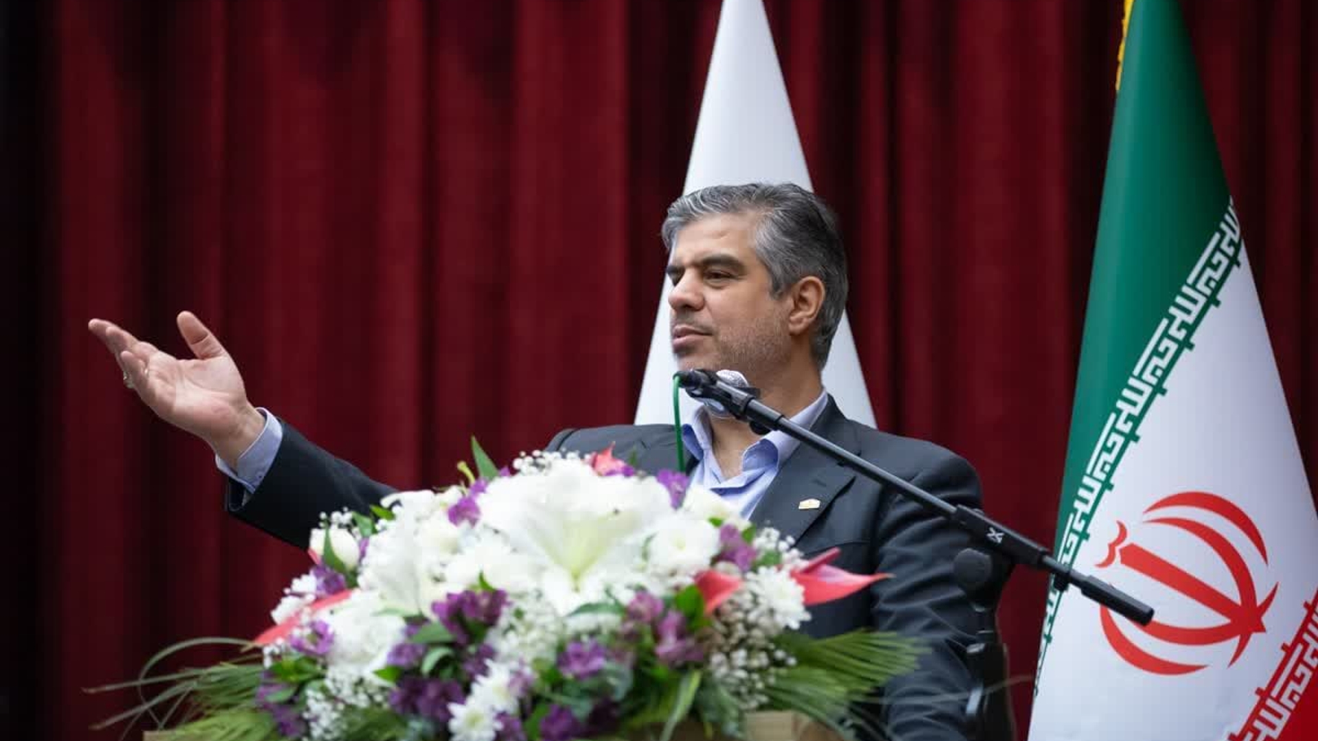 استاندار: مفاخر و انسان‌های فرهیخته مهم‌ترین داشته استان مرکزی هستند
