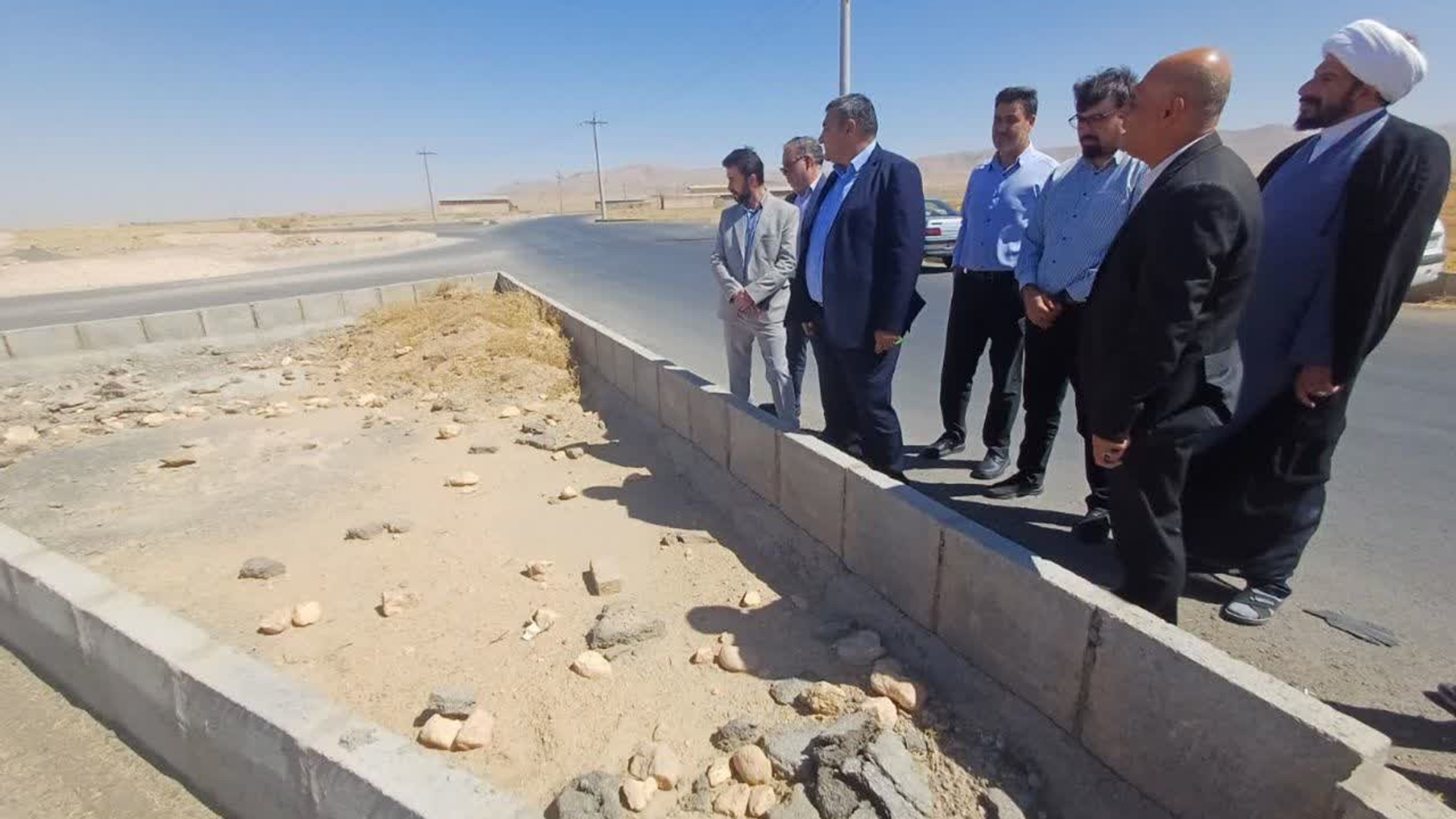 🔻بازدید فرماندار شهرستان کمیجان از تقاطع و محور مواصلاتی ورودی روستای محمودآباد