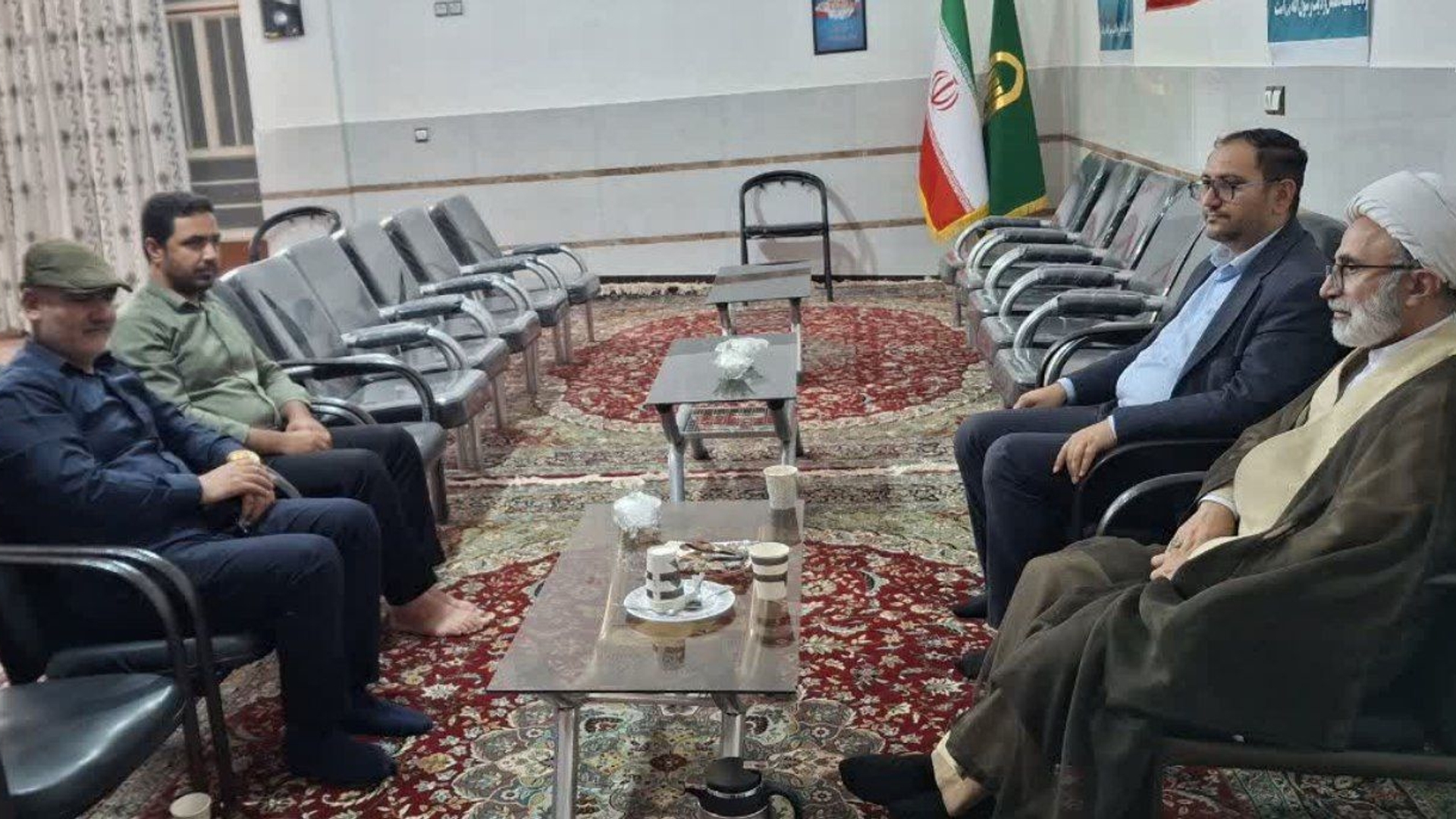 🔘 دیدار فرماندار شهرستان خنداب با امام جمعه جاورسیان با محوریت بررسی موضوعات فرهنگی