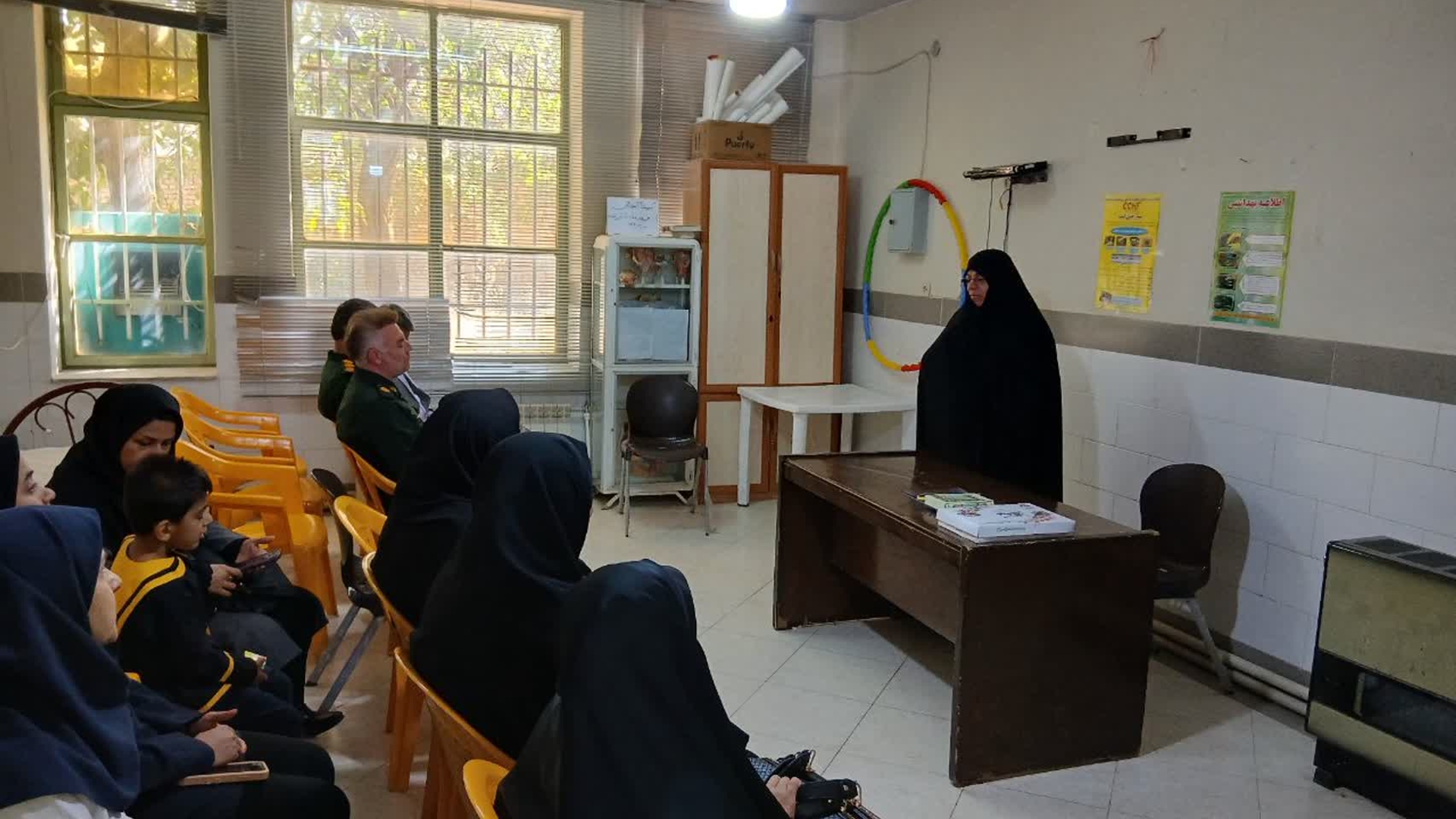 افتتاح مرکز نفس در شهر مهاجران 

♦️همزمان با هفته دفاع مقدس، مراسم افتتاح مرکز نفس شهر مهاجران با حضور جمعی از مسئولان استانی و شهرستانی برگزار شد. 
در این آیین، مدیرکل دفتر امور بانوان و خانواده استانداری مرکزی، فرمانده ناحیه مقاومت بسیج شازند، ریاست شبکه بهداشت و درمان و ریاست مرکزبهداشت شهرستان شازند و  جمعی از مسئولان شبکه بهداشت و درمان و تنی چند از فعالان مردمی حوزه سلامت و خانواده حضور داشتند.