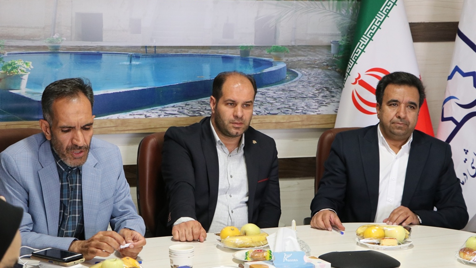 جلسه بررسی راهکارهای ارتقای شاخص های حوزه بهداشت و درمان در شهرستان خمین برگزار شد