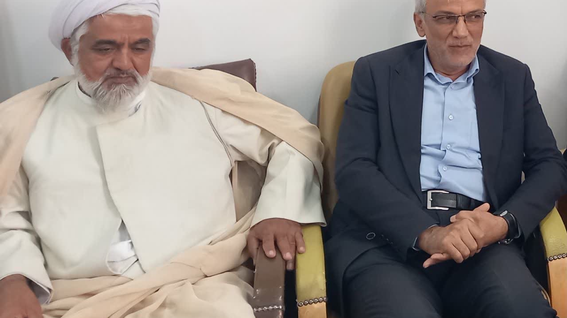 یام تبریک حجت‌الاسلام والمسلمین حسین ابراهیمی امام جمعه و مهدی احمدی فرماندار شهرستان زرندیه به مناسبت رور ملی روستا و عشایر.