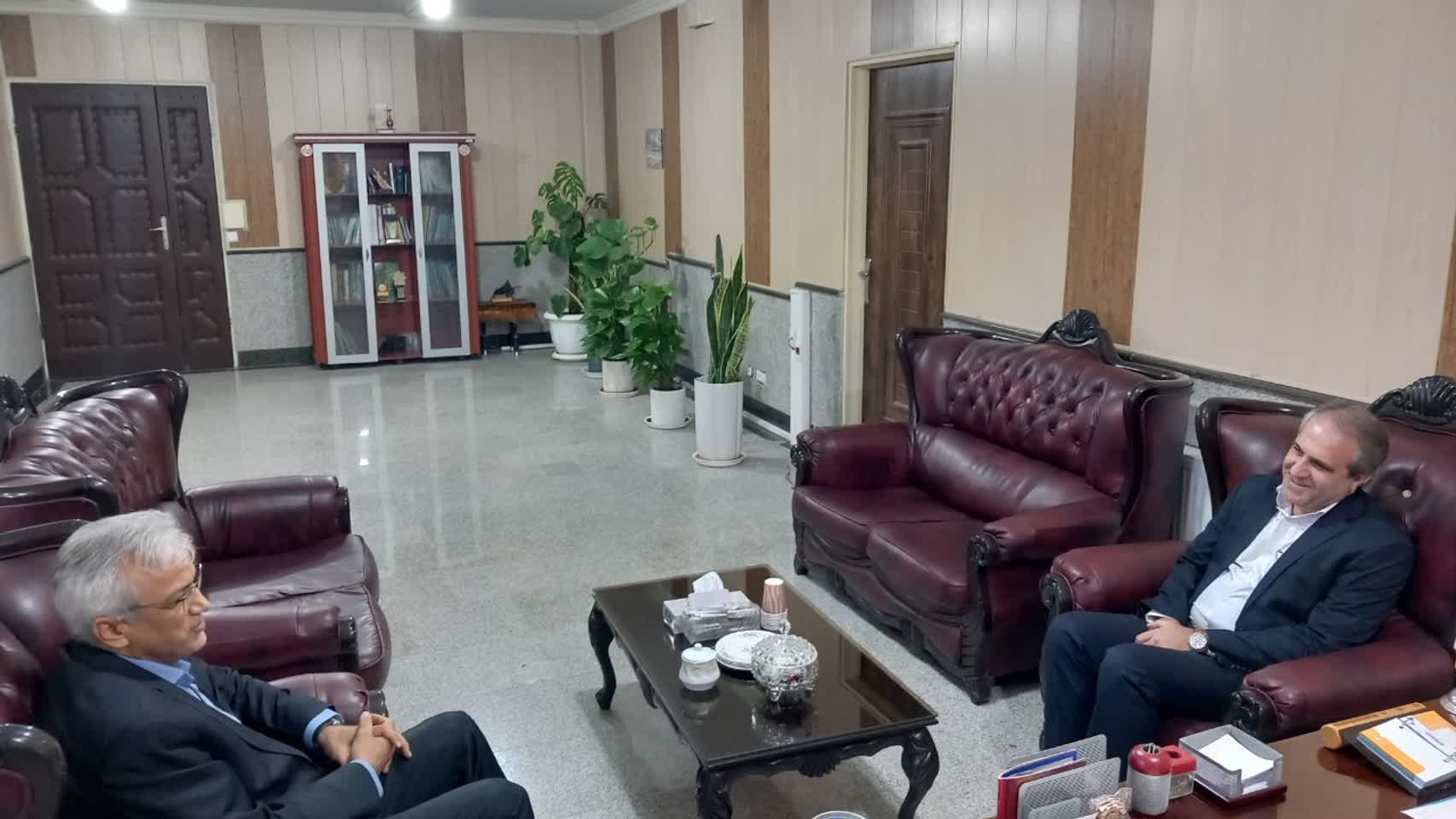 دیدار مدیرکل امور روستایی استانداری مرکزی با فرماندار زرندیه