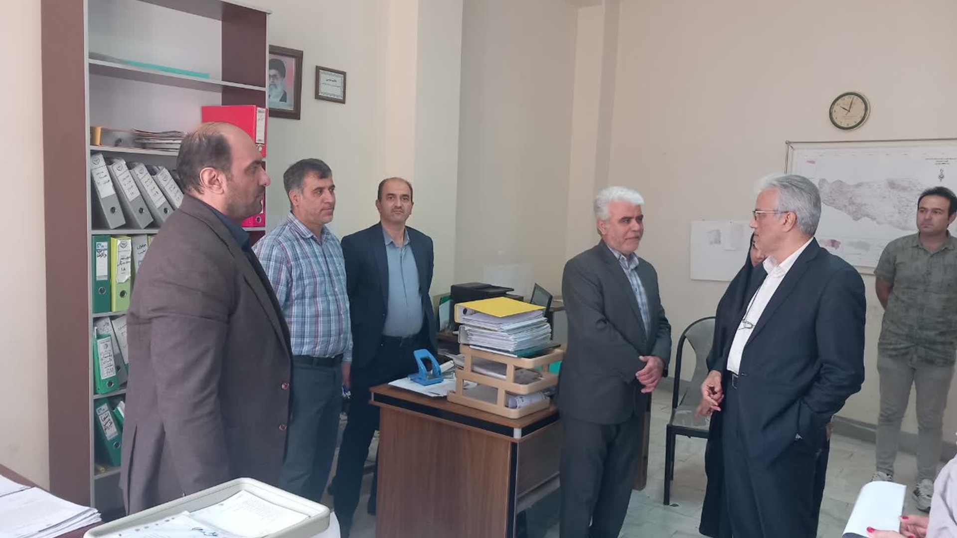 بازدید صبحگاهی و سرزده فرماندار زرندیه از اداره جهاد کشاورزی شهرستان