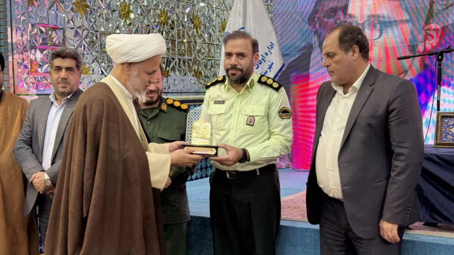 آیین نکوداشت یکصدمین جلسه تفسیر نهج‌البلاغه در شهرستان ساوه برگزار شد.