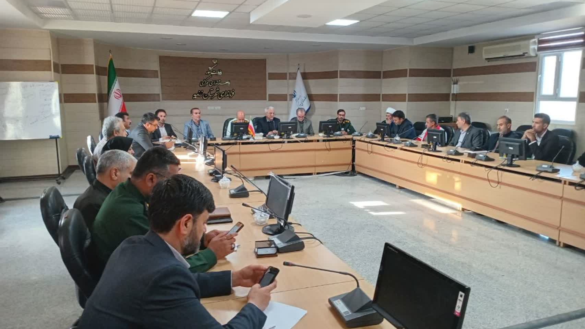 جلسه هماهنگی راهپیمایی یوم‌الله ۱۳ آبان در فرمانداری زرندیه برگزار شد