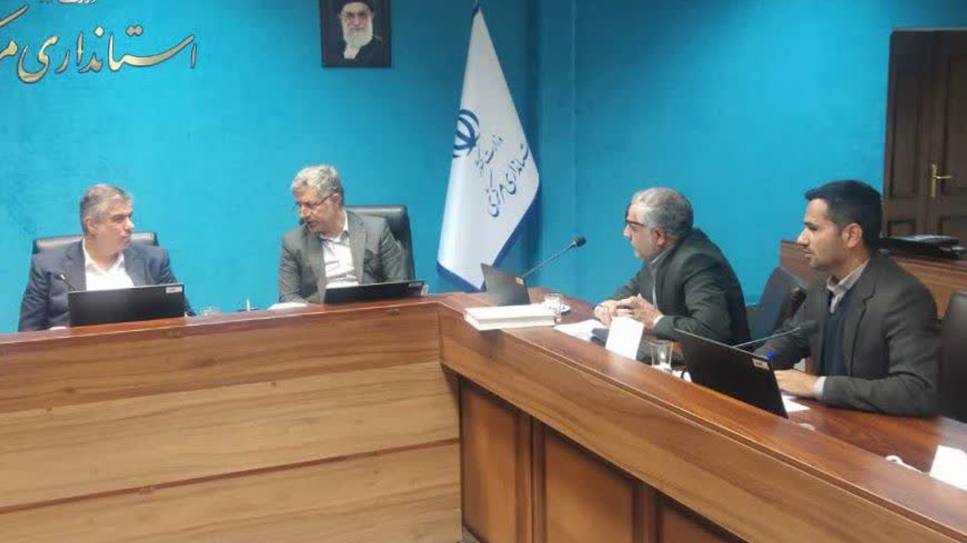 برگزاری نشست مشورتی برنامه اقدام شبکه مدیریت محله محور