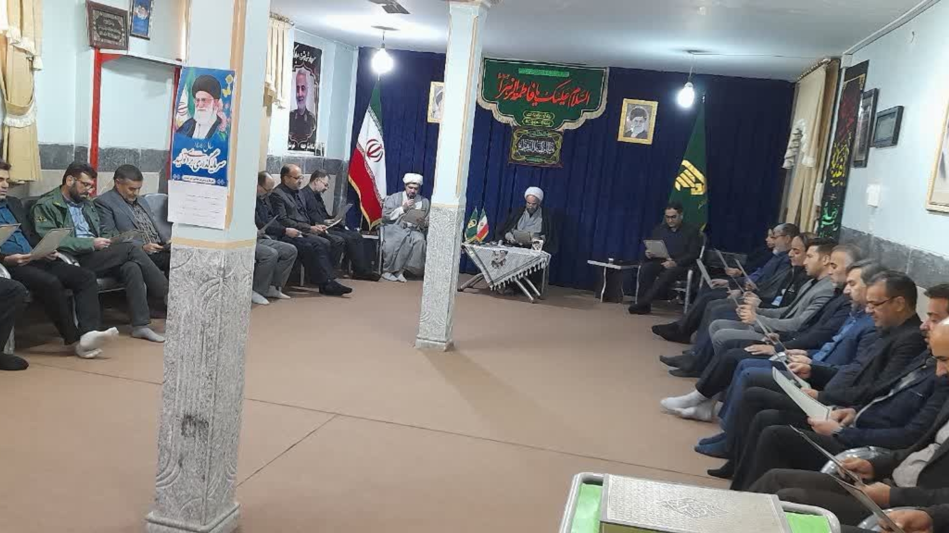 🔘 برگزاری جلسه درس اخلاق و سوگواره فاطمی در دفتر امام جمعه خنداب