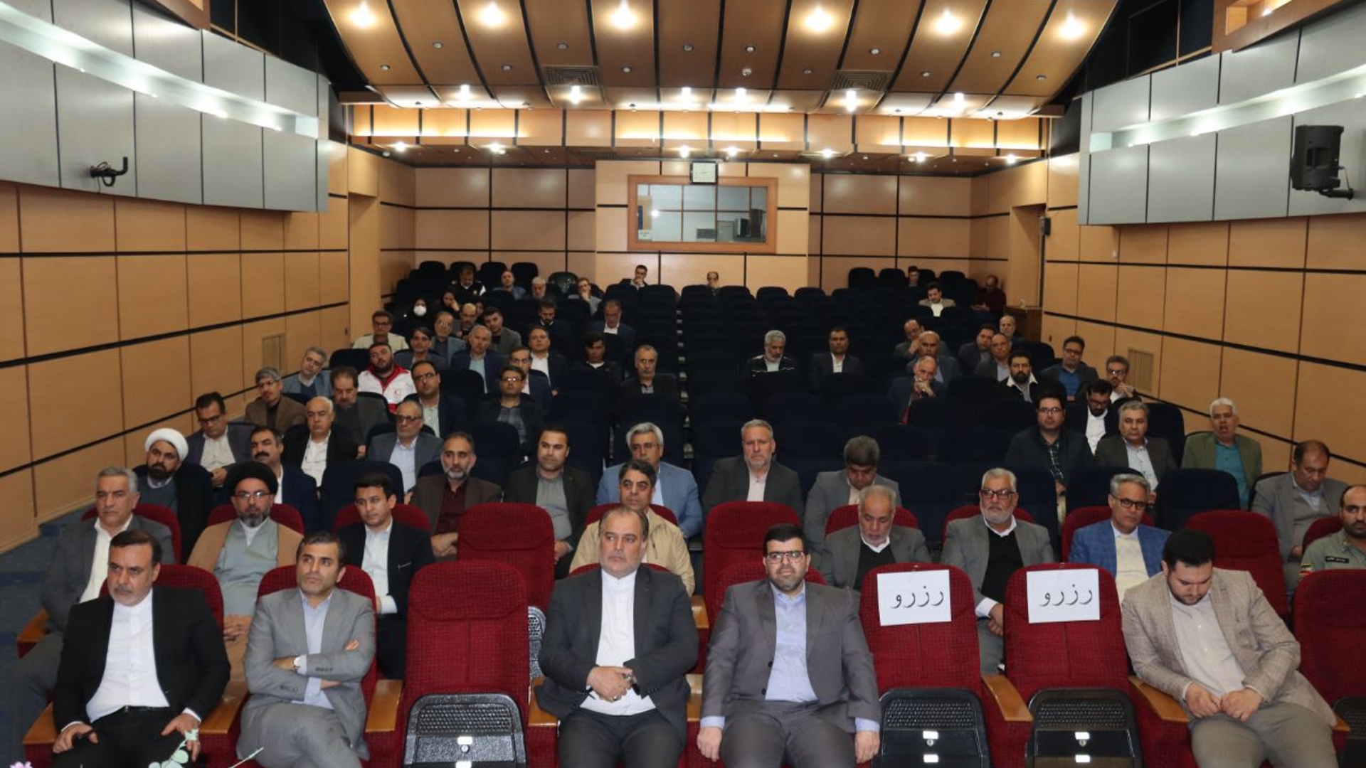 جلسه شورای اداری شهرستان برگزار شد