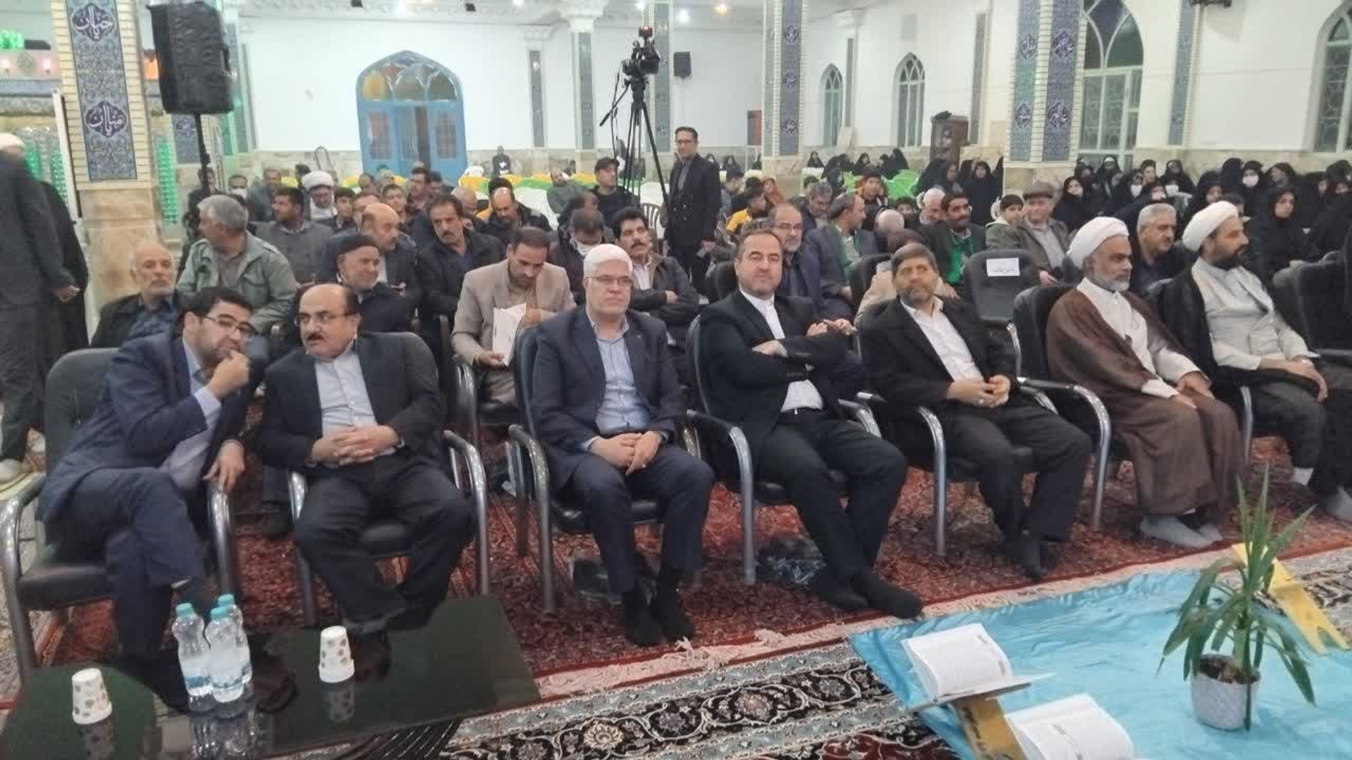 💠 آیین تکریم از مادران و همسران شهدا همزمان با سالروز وفات حضرت ام‌البنین(س) در شهر ساروق