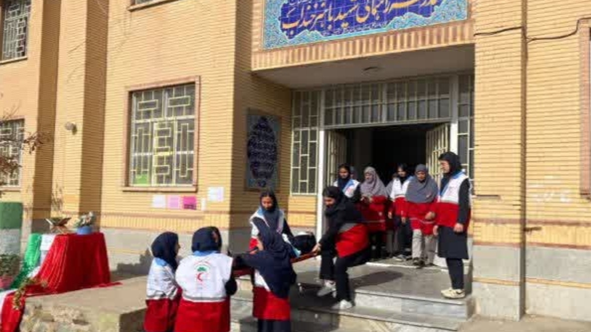 🟠 مانور سراسری زلزله در هنرستان زینب کبری(س) شهرستان خنداب