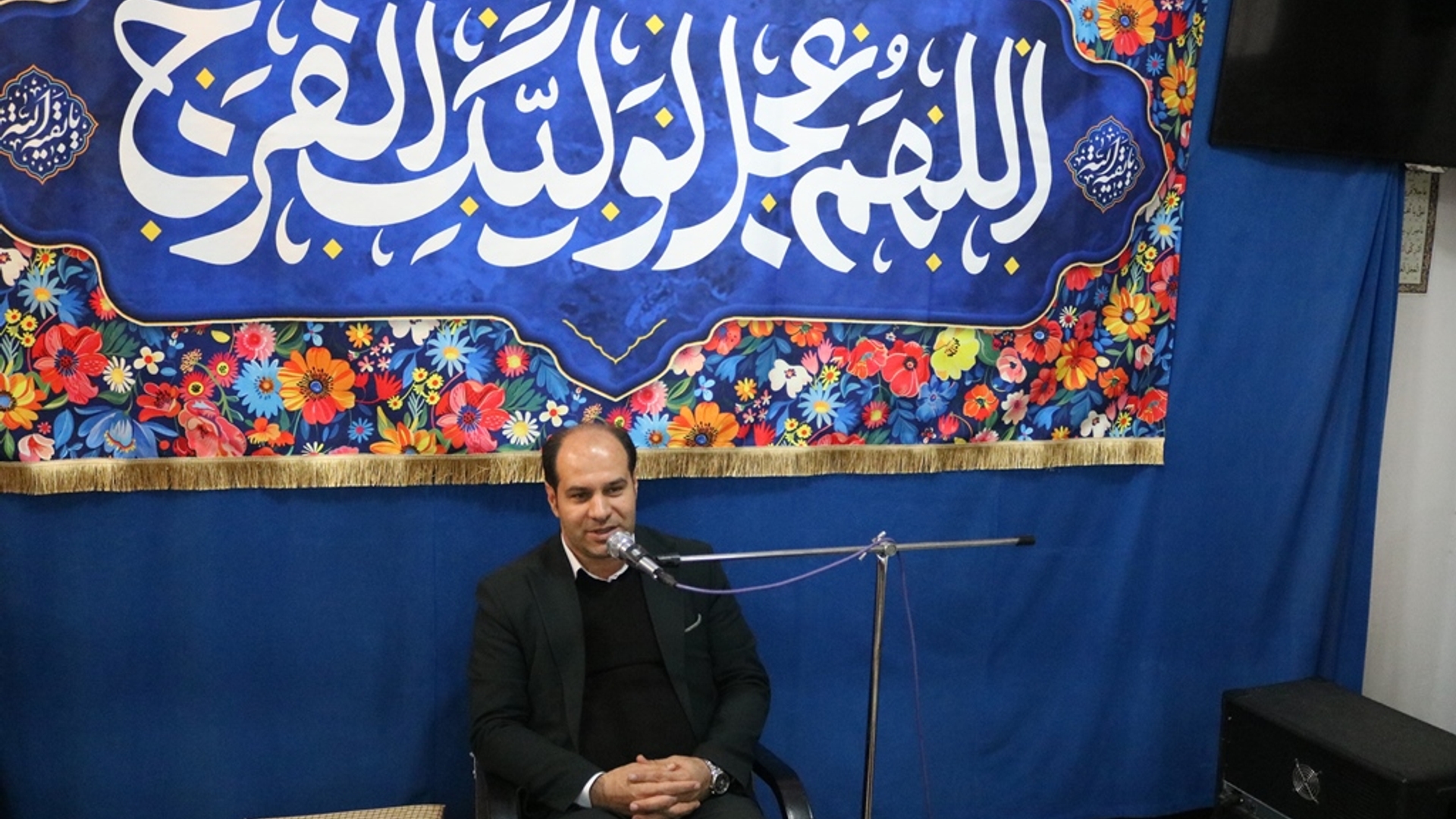 نشست هم اندیشی فرماندار با تعدادی طلاب و روحانیون شهرستان خمین برگزار شد