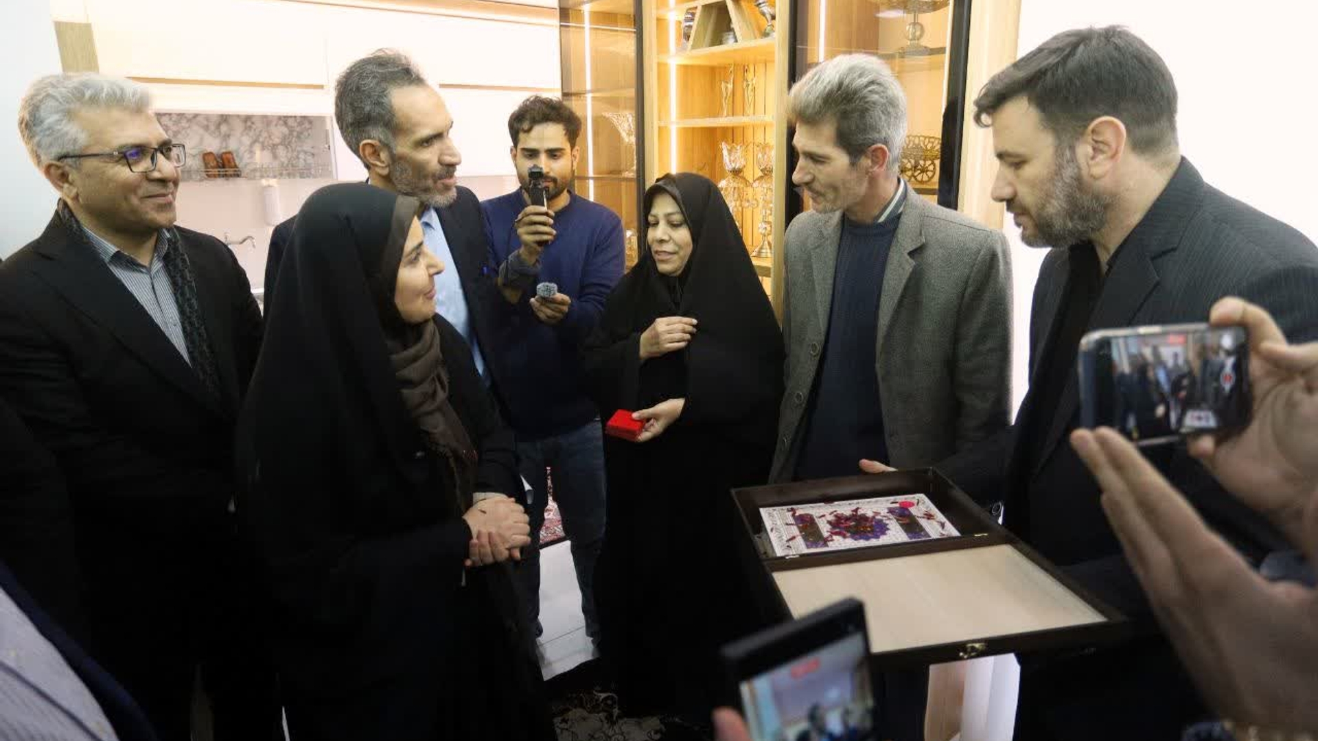 تعداد 2690 واحد نهضت ملی مسکن شهری و روستایی استان به صورت همزمان در خمین افتتاح شد