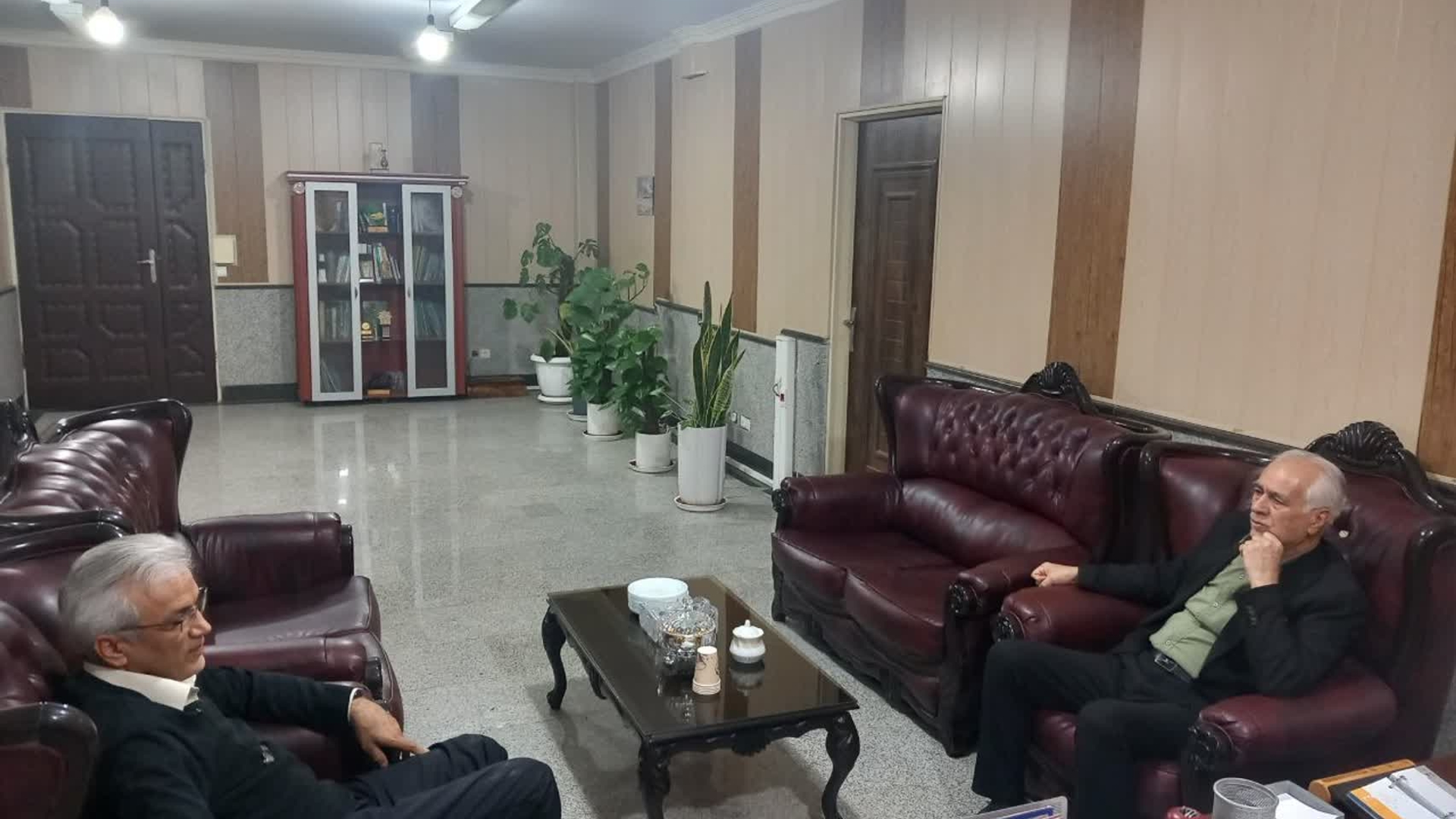 علیرضا تقدیری با فرماندار زرندیه دیدار و مسائل شهری مامونیه را بررسی کرد