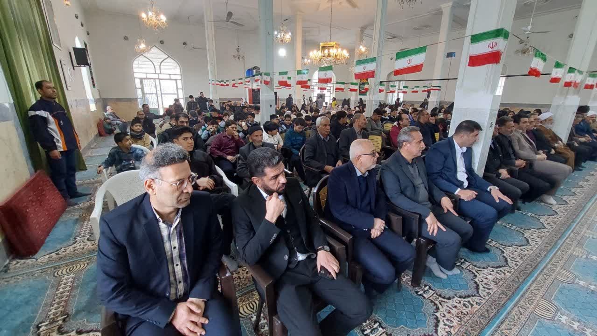 جشن بزرگ انقلاب در روستای نخجیروان برگزار شد.