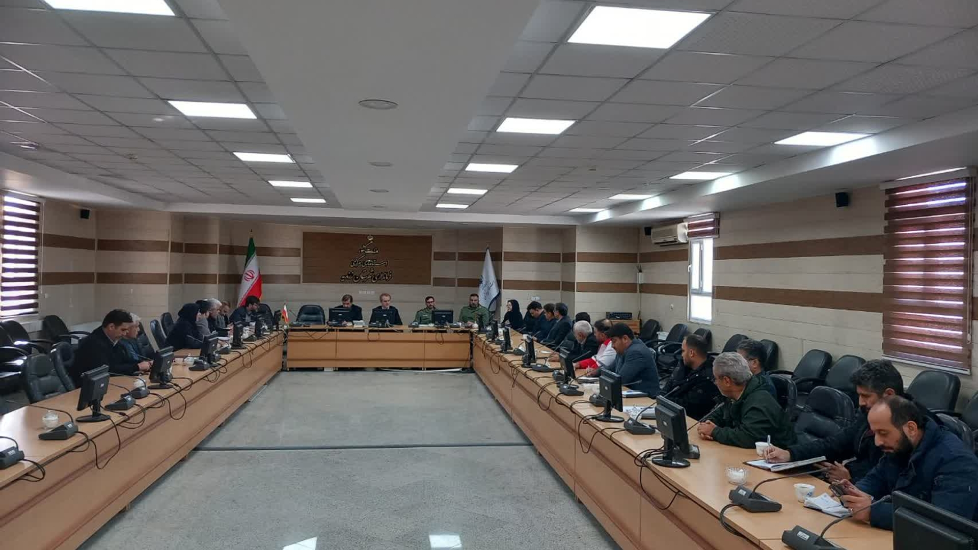 برگزاری جلسه هماهنگی ستاد دهه مبارک فجر در زرندیه با تأکید بر نشاط اجتماعی