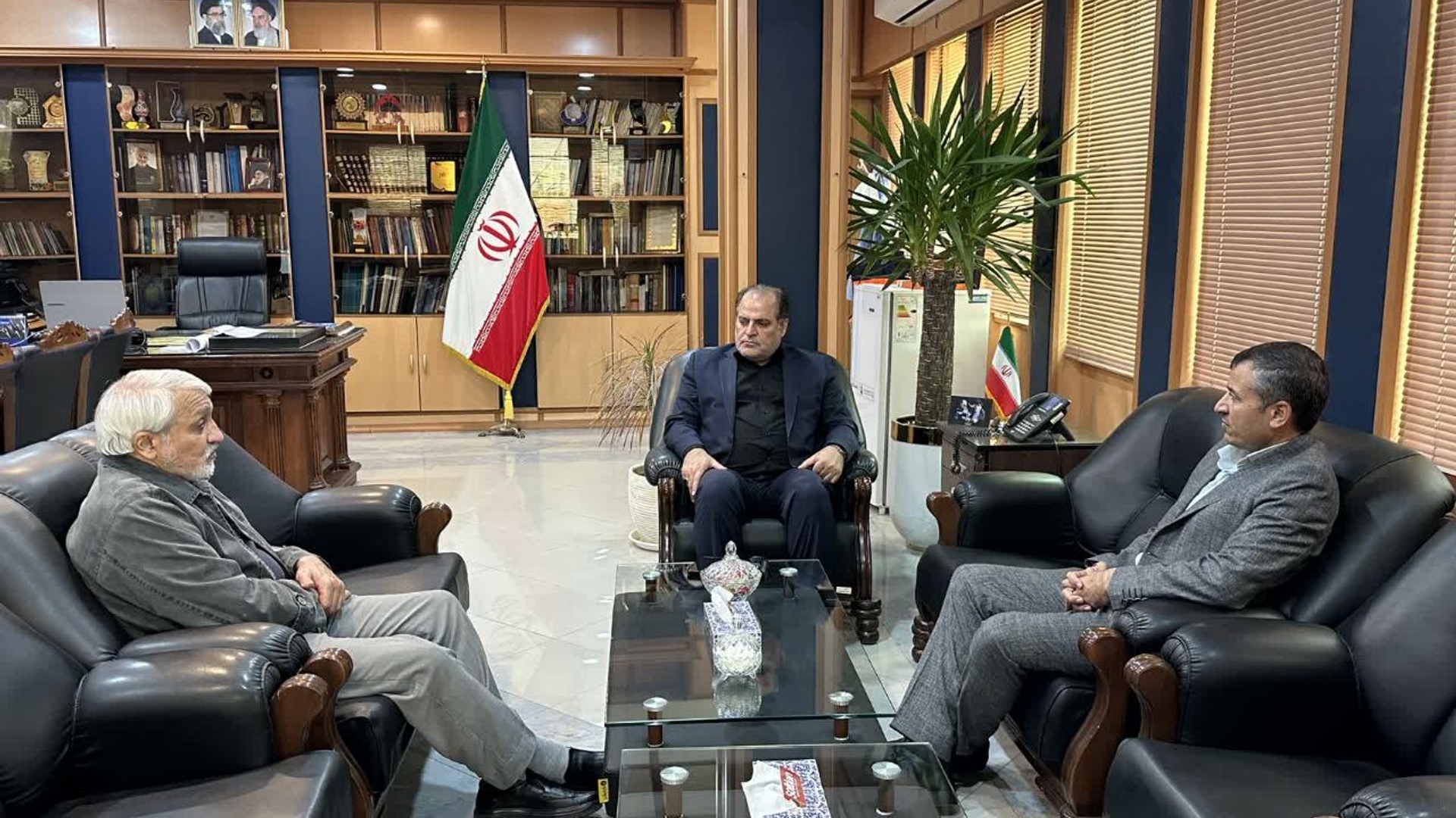 فرماندار ساوه: حمایت هدفمند از واحد‌های تولیدی برنامه اولویت دار مدیریت اجرایی شهرستان است