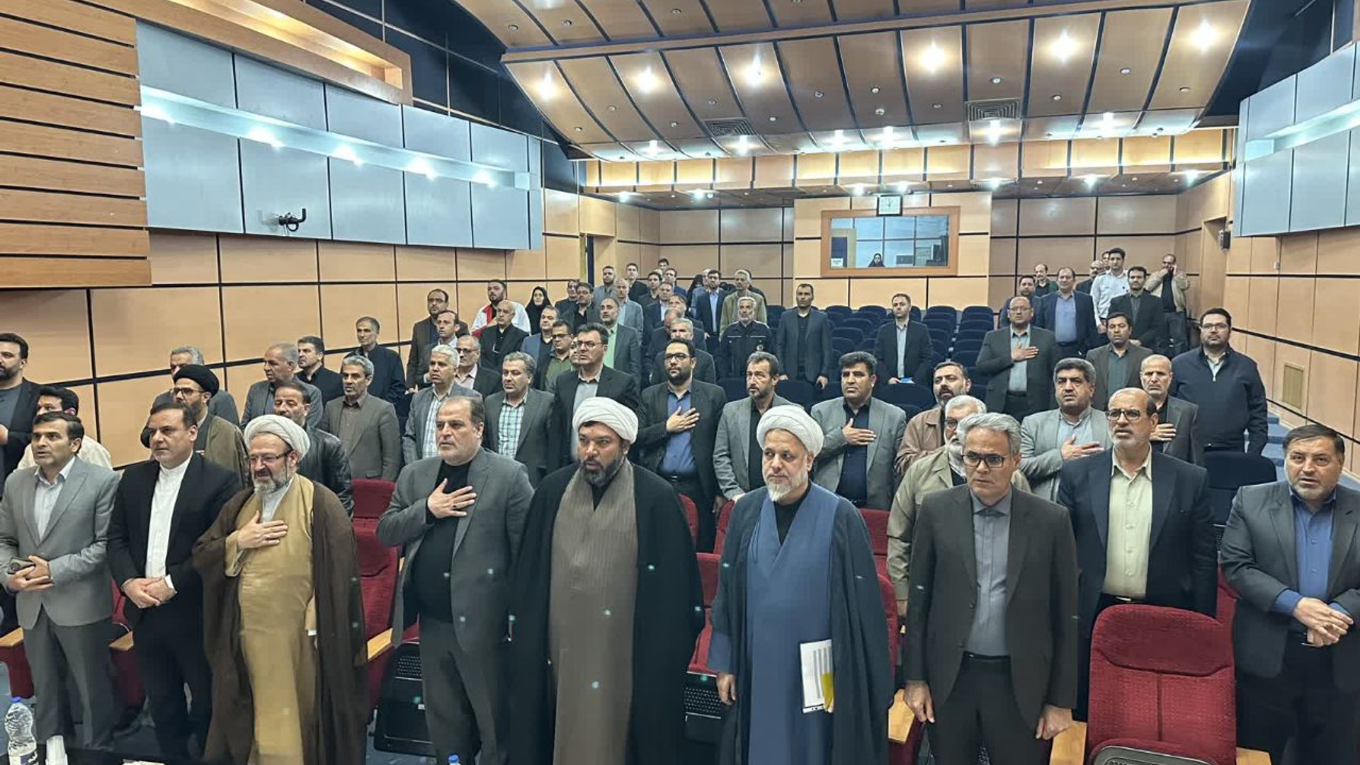 نخستین جلسه شورای اداری شهرستان در سال جدید برگزار شد