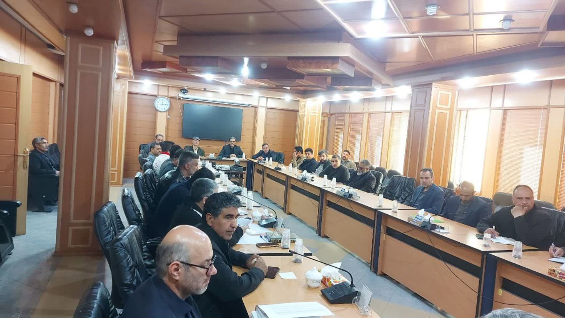 جلسه پیگیری دوگانه سوز کردن نانوایی ها برگزار شد