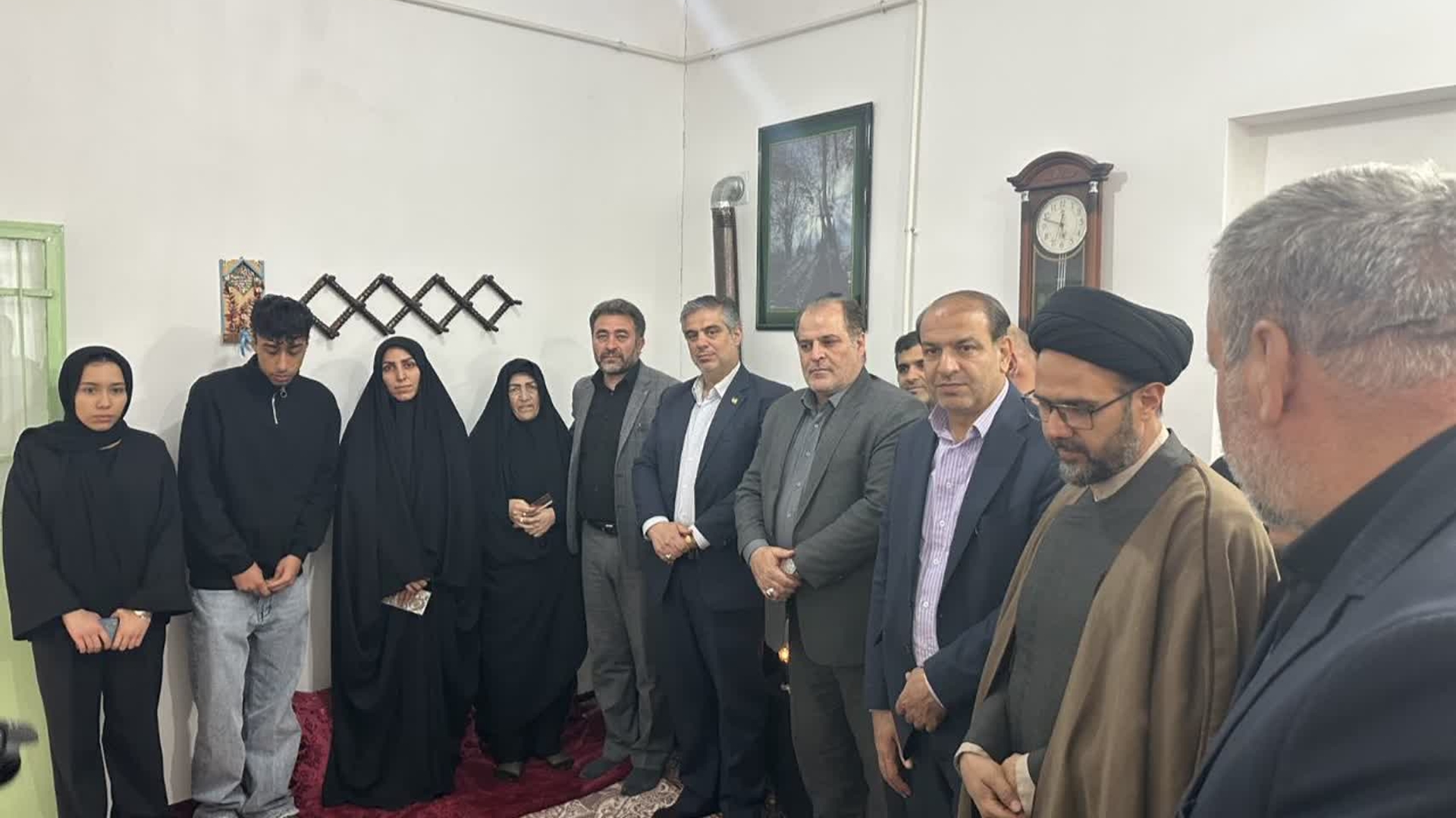 تجلیل و دیدار استاندار مرکزی با خانواده سردار شهید حسن شاکری