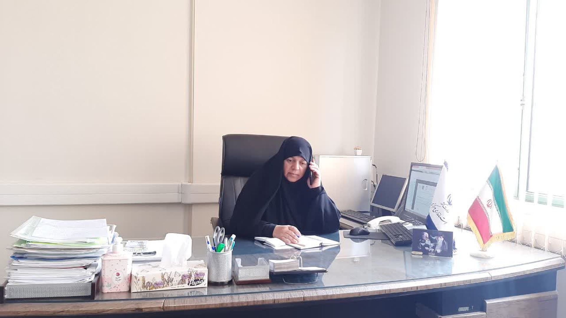 حضورمفتح زاده مدیر کل امور زنان وخانواده استانداری و آقامحمدی معاون دفتر درجلسه مجازی مرکز امور زنان وخانواده وزارت کشور