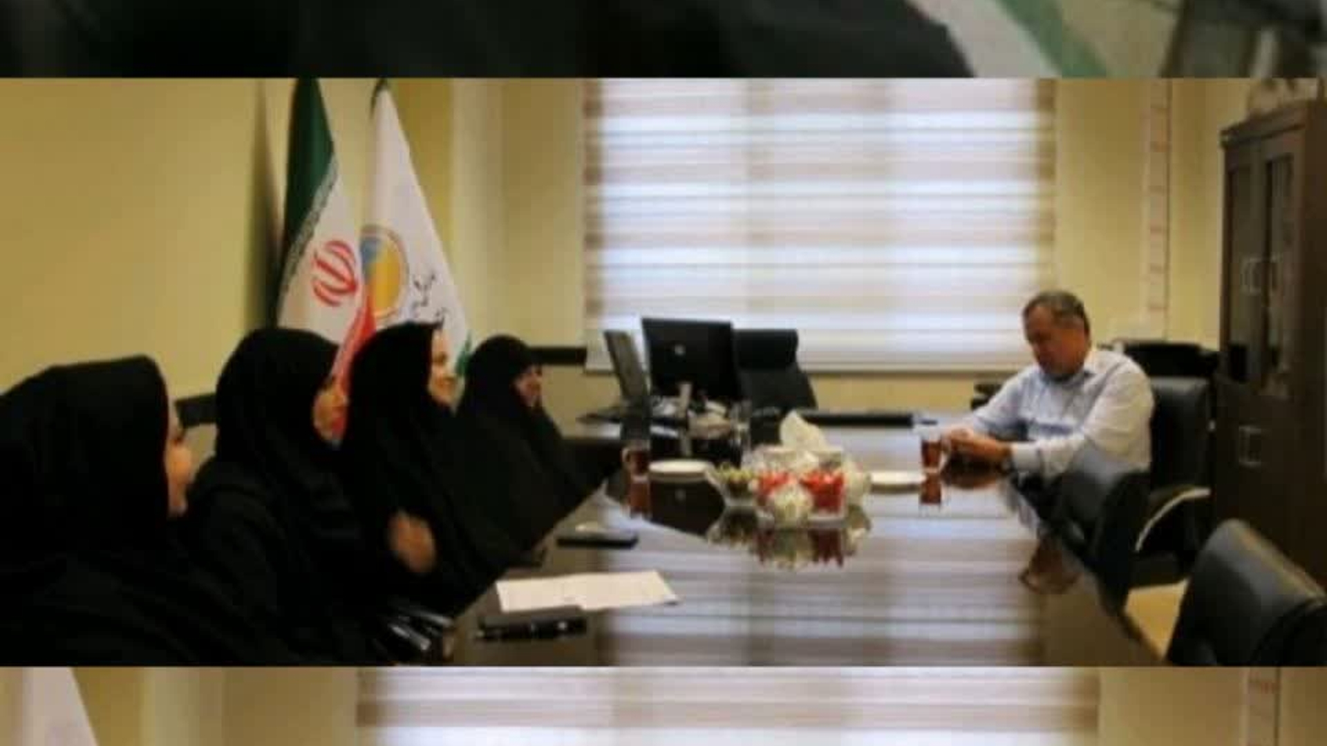 به پاس قدردانی از زحمات همکاران شاغل در مدیریت بحران استانداری در ایام جنگ تحمیلی سوم،  مفتح زاده مدیرکل امور زنان وخانواده استانداری با میری مدیرکل مدیریت بحران استان و بانوان همکار شاغل در این مجموعه دیدار نمود .

چهارشنبه ۲ اردیبهشت ۱۴۰۵
