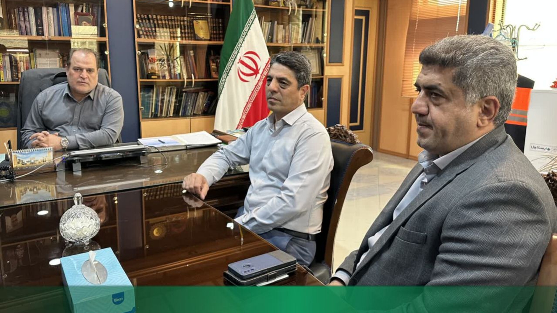 دیدار رئیس اداره فرهنگ و ارشاد اسلامی ساوه با دکتر حسینی