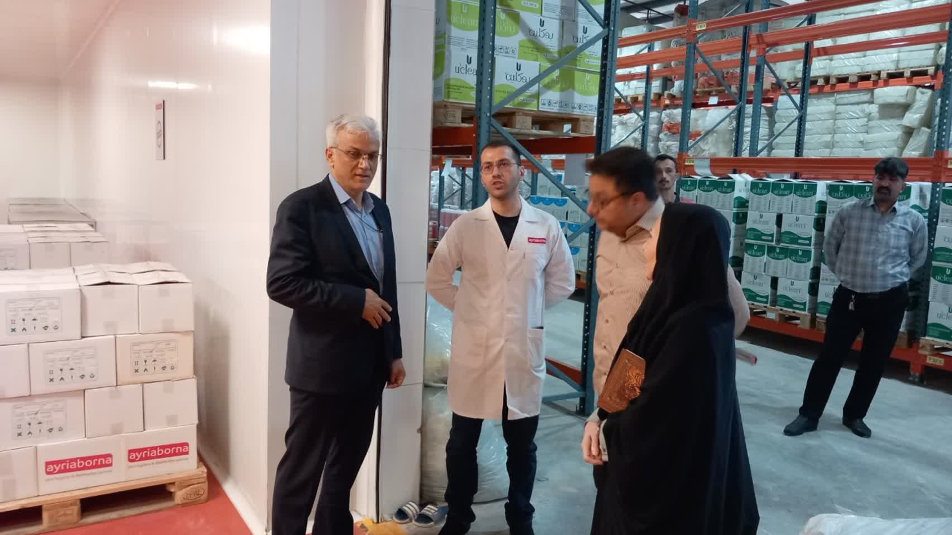 بازدید فرماندار زرندیه از شرکت آیریا برنا در شهرک صنعتی مامونیه