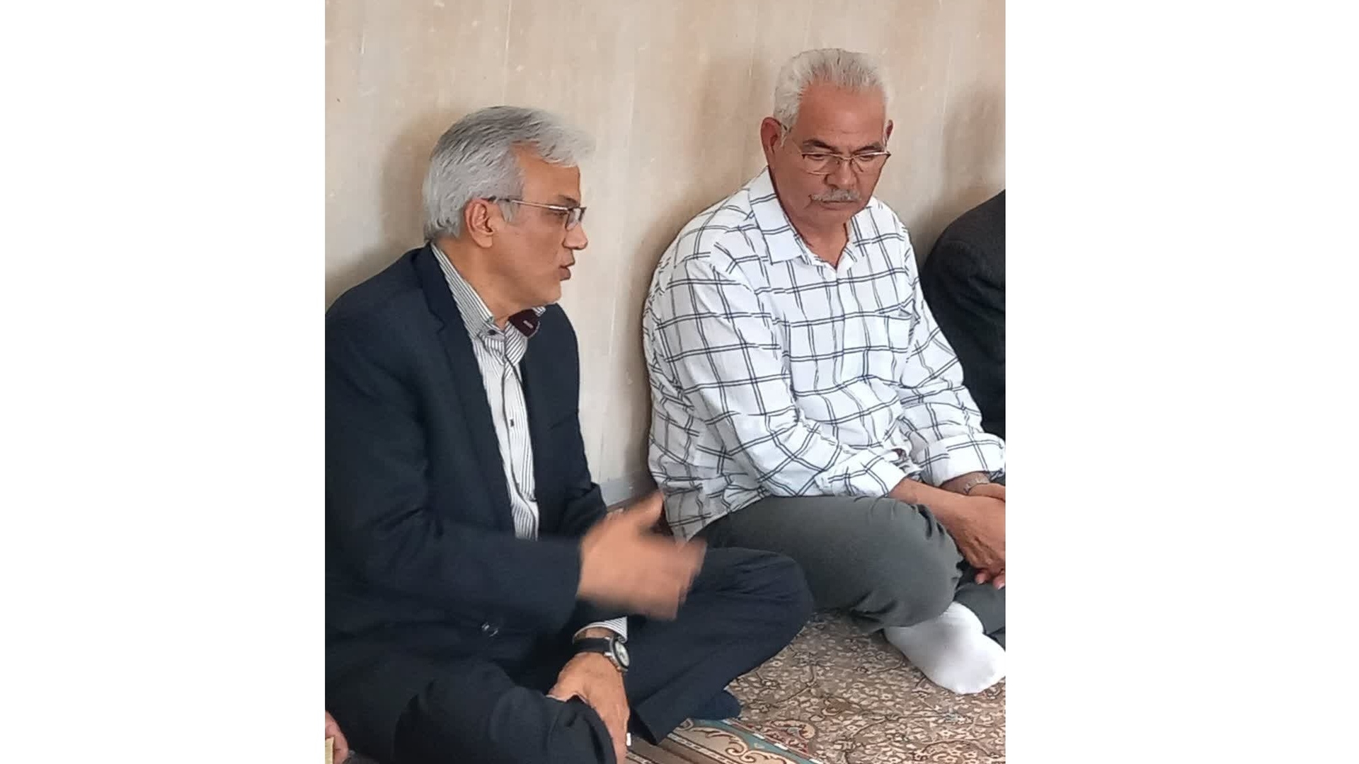 فرماندار زرندیه: نگاه توسعه محور؛ کلید رفع موانع تولید در کشاورزی و صنعت