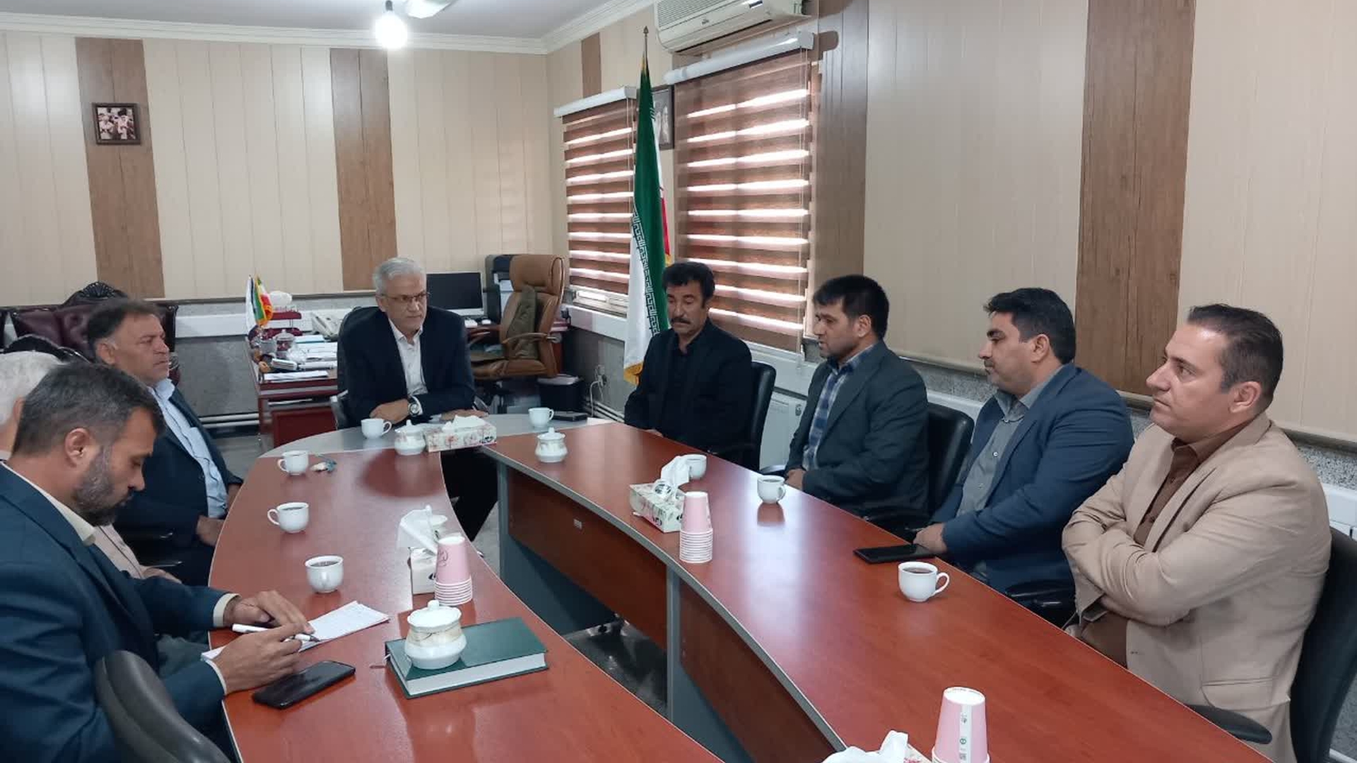 گفت‌وگو درباره مسائل و مشکلات شهرها و روستاهای شهرستان زرندیه