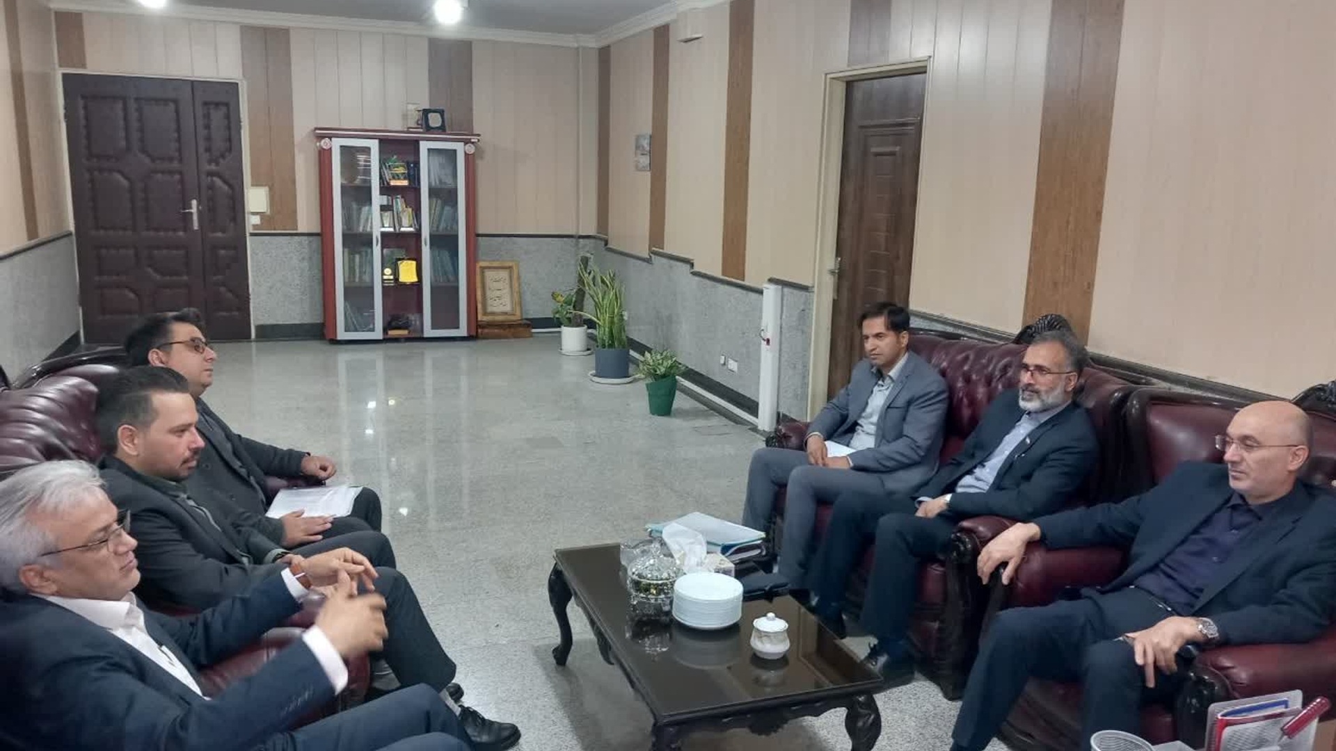 بررسی مشکلات حوزه آرد و نان در سفر معاون اقتصادی استاندار به زرندیه