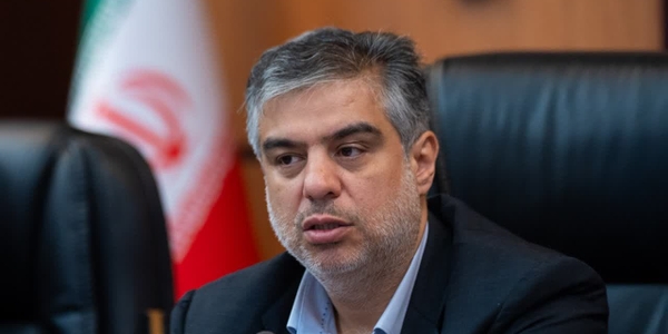 استاندار مرکزی: تعاونی‌ها زمینه‌ساز توسعه و موتور محرک اشتغال‌زایی هستند
