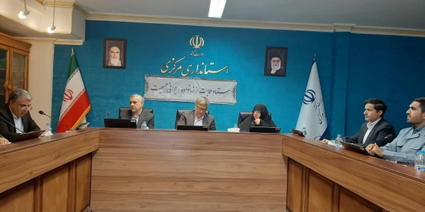 بیست وهفتمین و بیست وهشتمین جلسه ستادحمایت ازخانواده وجوانی جمعیت استان به ریاست قمری معاونت سیاسی ،اجتماعی وامنیتی استانداری ،دبیری مفتح زاده مدیرکل امورزنان وخانواده استانداری و باحضور باقری مدیرکل دفتر اجتماعی استانداری ،فرمانداران شهرستانهای تابعه استان ( به صورت ویدئو کنفرانس) و مدیران دستگاههای عضو ستادحمایت ازخانواده وجوانی جمعیت استان برگزارشد.