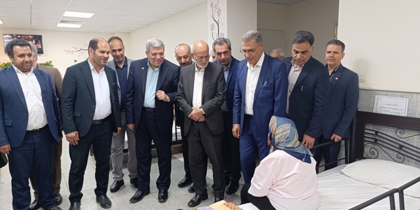 معاون وزیر و رئیس بهزیستی کشور از موسسه خیریه سخای شهرستان خمین بازدید کرد