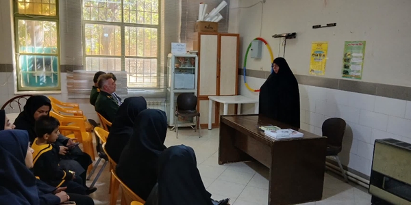 افتتاح مرکز نفس در شهر مهاجران 

♦️همزمان با هفته دفاع مقدس، مراسم افتتاح مرکز نفس شهر مهاجران با حضور جمعی از مسئولان استانی و شهرستانی برگزار شد. 
در این آیین، مدیرکل دفتر امور بانوان و خانواده استانداری مرکزی، فرمانده ناحیه مقاومت بسیج شازند، ریاست شبکه بهداشت و درمان و ریاست مرکزبهداشت شهرستان شازند و  جمعی از مسئولان شبکه بهداشت و درمان و تنی چند از فعالان مردمی حوزه سلامت و خانواده حضور داشتند.