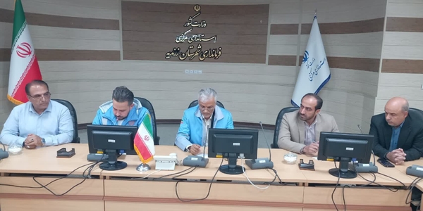 فرماندار زرندیه: دستگاه‌های خدمات‌رسان وظایف خود را حرفه‌ای و با دقت انجام دهند