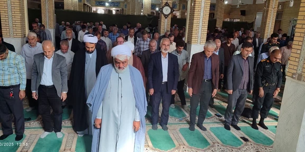 نماز وحدت‌بخش جمعه شهر مامونیه با حضور مهدی احمدی فرماندار برگزار شد