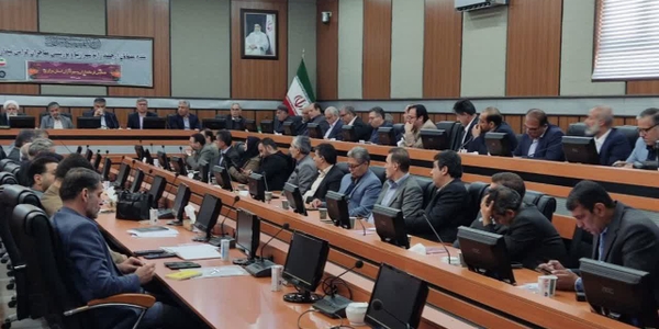 برگزاری همایش فرمانداران و شهرداران استان مرکزی با موضوع؛ برنامه اقدام شبکه مدیریت محله محور