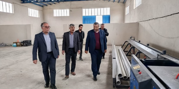 🔻بازدید فرماندار شهرستان کمیجان از کارگاه تولید لوله‌های پلیکا در شهرک صنعتی