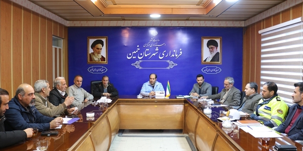 نشست بررسی مسائل ومشکلات کامیونداران شهرستان خمین برگزار شد