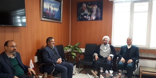 نماینده شورای نگهبان در استان مرکزی با حضور در دفتر فرماندار اراک با عبدالرضا حاجی‌علی‌بیگی دیدار کرد