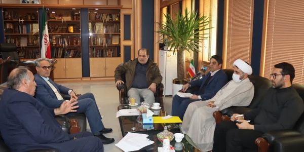 بررسی مشکلات زمین‌های اوقافی روستای طرازناهید در نشست امروز فرماندار