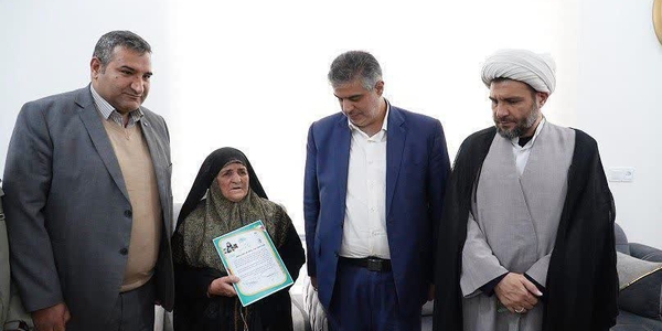 🔻دیدار استاندار مرکزی با خانواده‌ های معظم شهدا در شهرستان کمیجان
